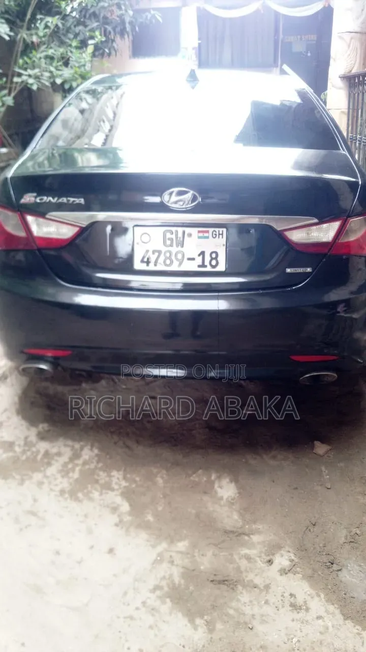 Hyundai Sonata SE 2.0T Sedan FWD (2.0L 4cyl 6A) 2012 Black
