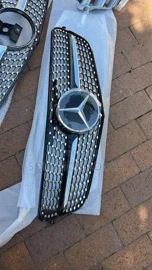 Mercedes-Benz Diamond-Style (Pinnacle/Starlight) Front Radiator Grille