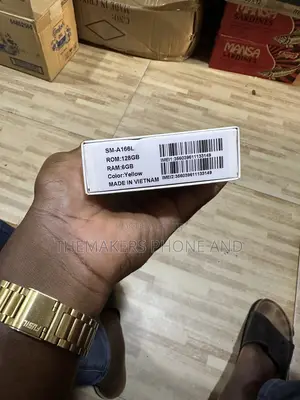 New Samsung Galaxy A16 128 GB Yellow