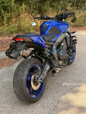 Yamaha 2019 Blue