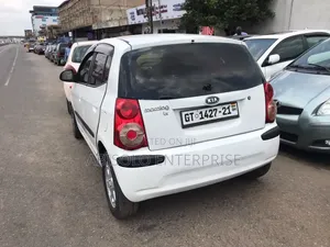 Kia Morning 2011 White