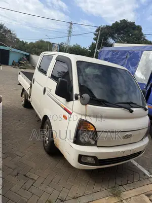 Hyundai Porter 2015 White
