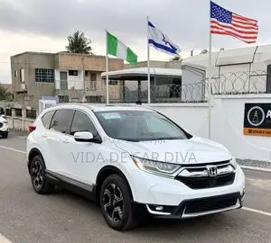 Honda CR-V Touring AWD 2018 White