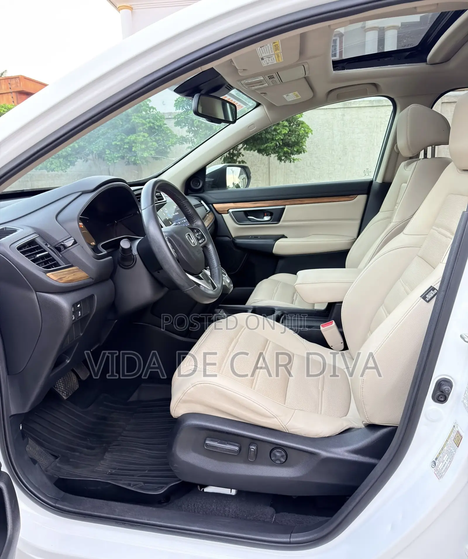 Honda CR-V Touring AWD 2018 White