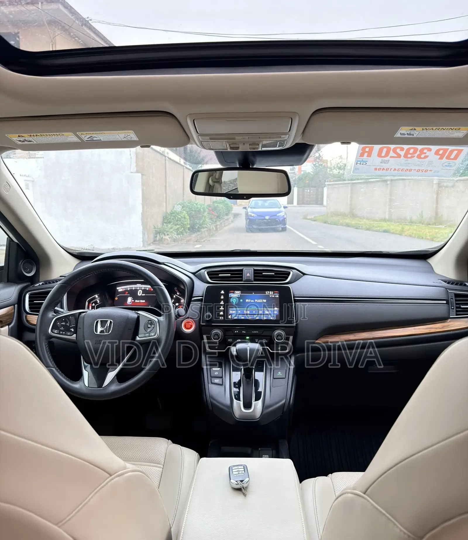 Honda CR-V Touring AWD 2018 White