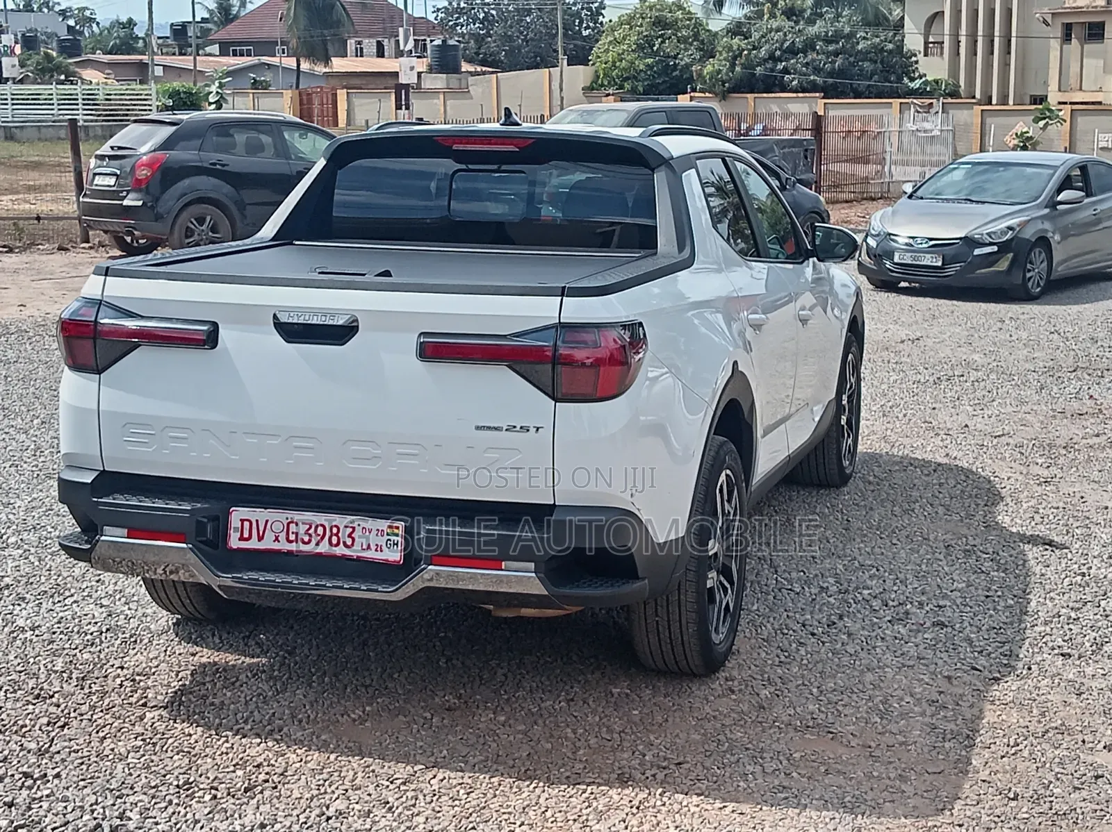 Hyundai Santa Cruz SE FWD 2025 White