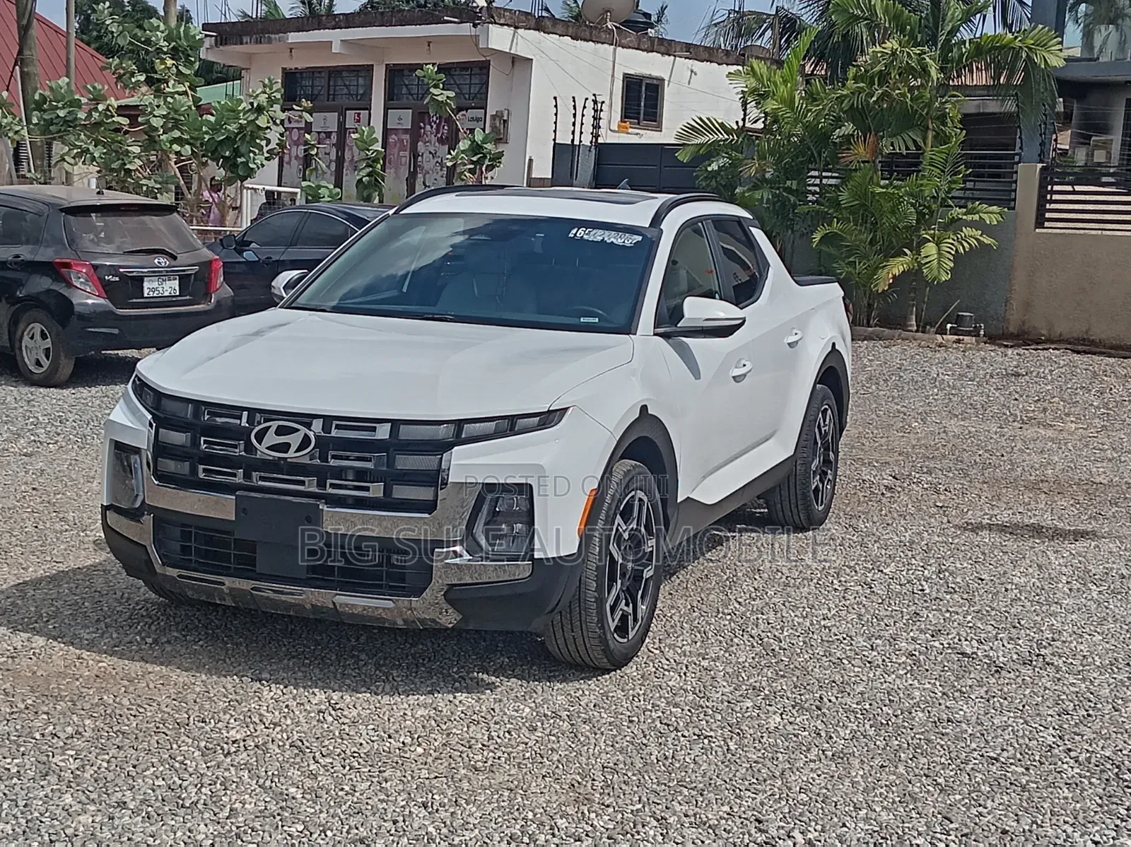 Hyundai Santa Cruz SE FWD 2025 White