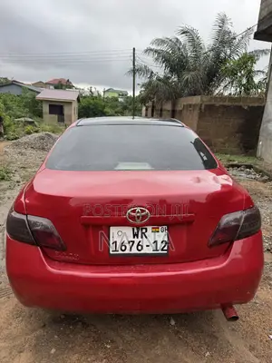 Toyota Camry Base 4dr Sedan (2.5L 4cyl 6M) 2010 Red