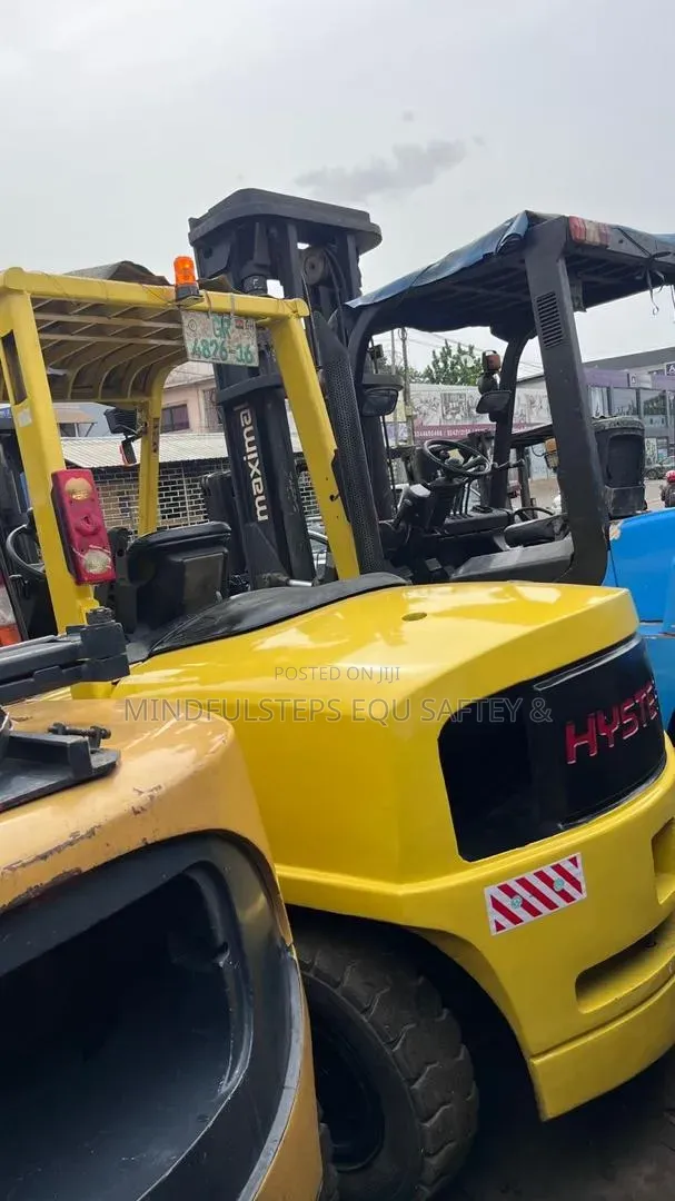 All Size of Forklift Is Available for Rent