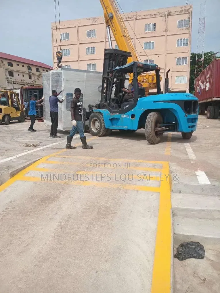 All Size of Forklift Is Available for Rent