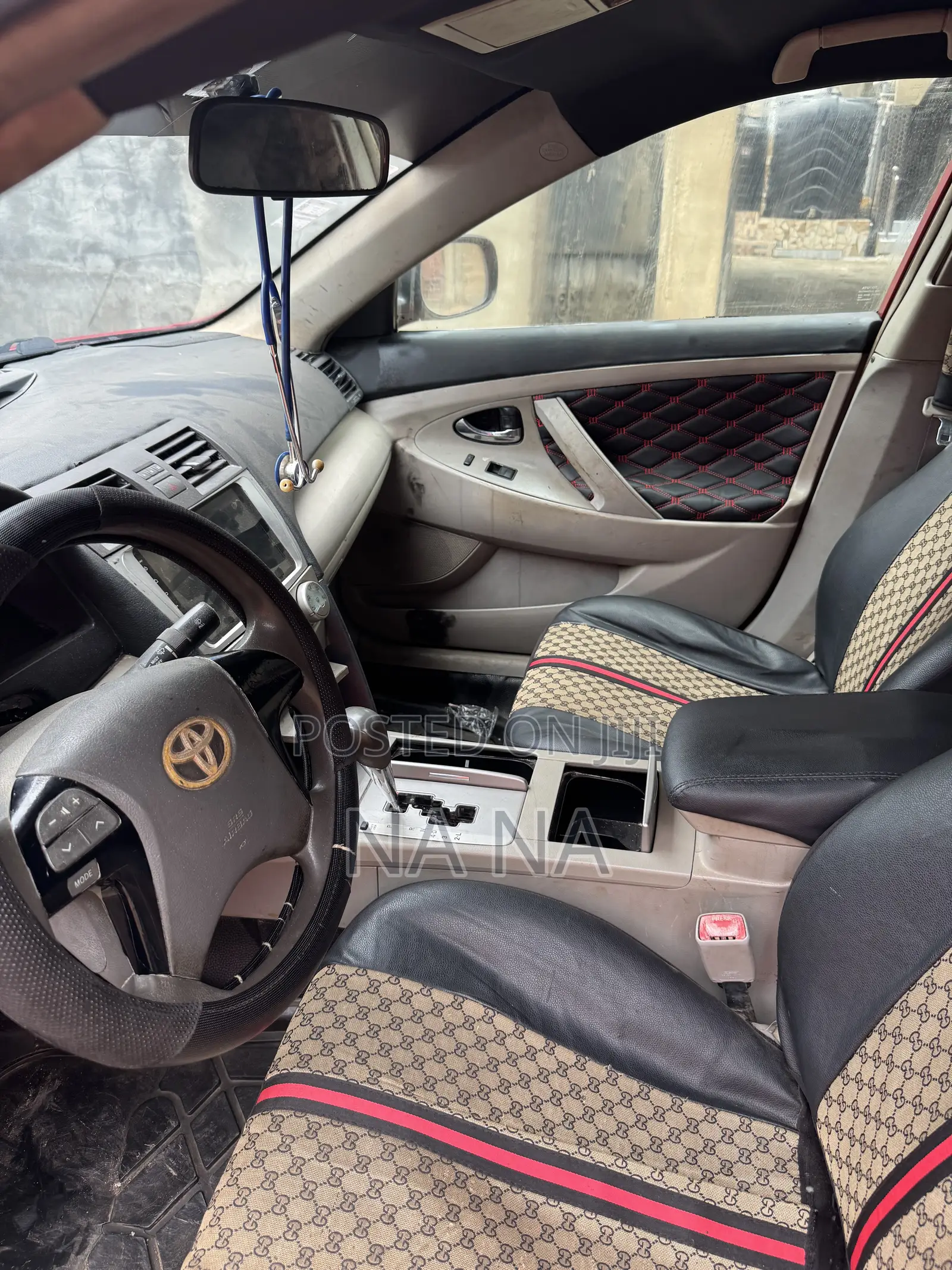 Toyota Camry Base 4dr Sedan (2.5L 4cyl 6M) 2010 Red