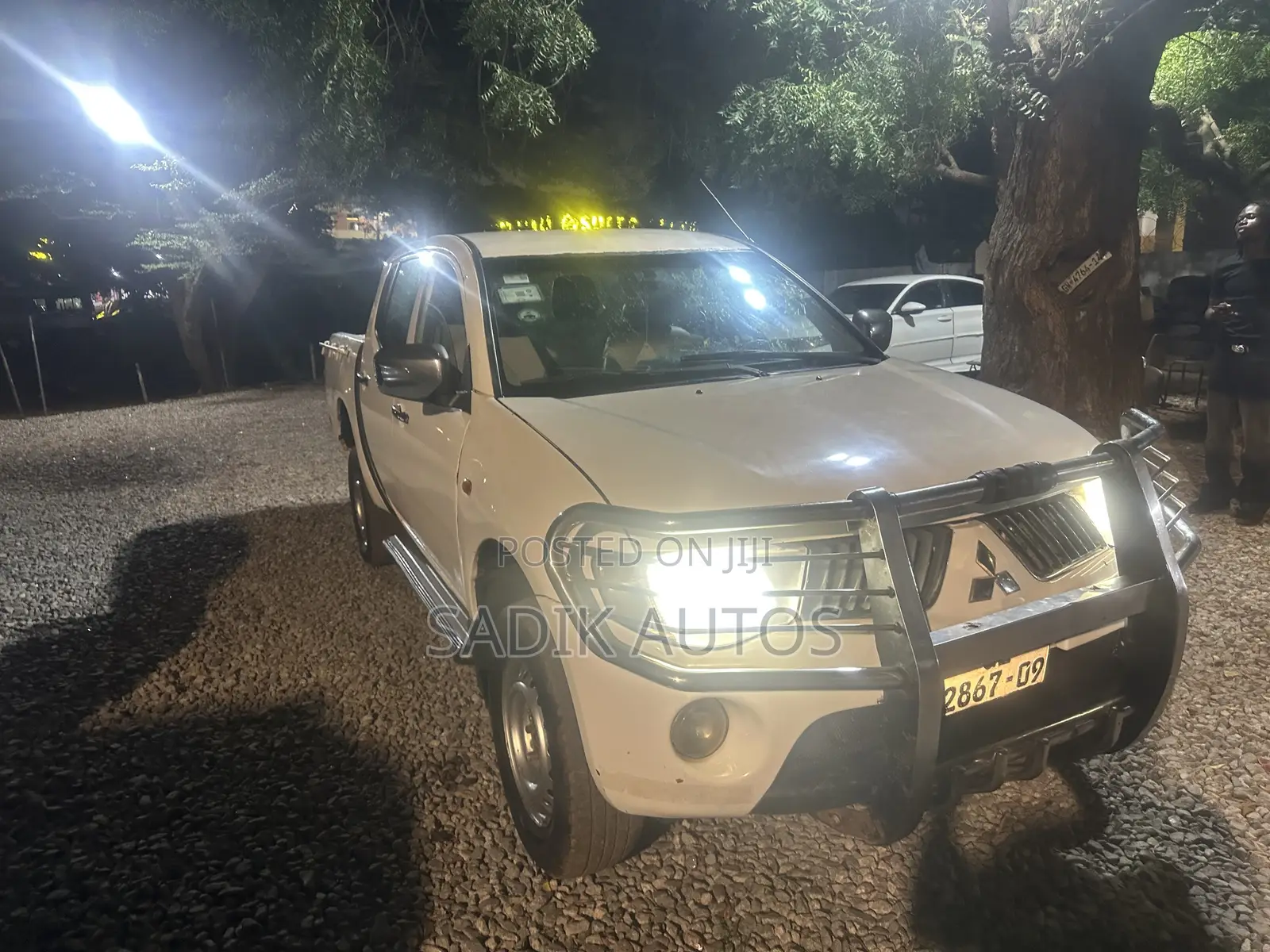 Mitsubishi L200 Double Cab 2.5 136hp 4WD 2009 White