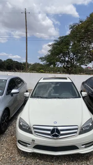 Mercedes-Benz C300 2008 White