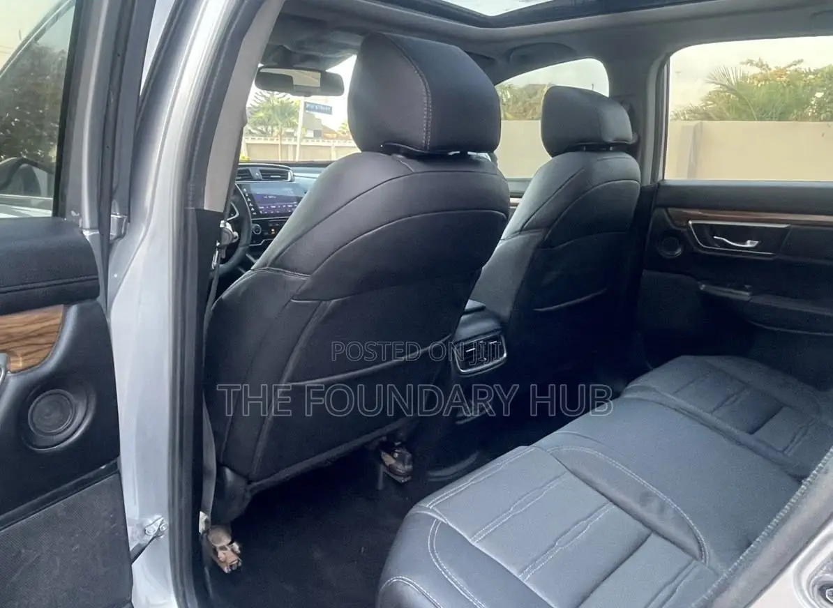 Honda CR-V Touring AWD 2019 Silver