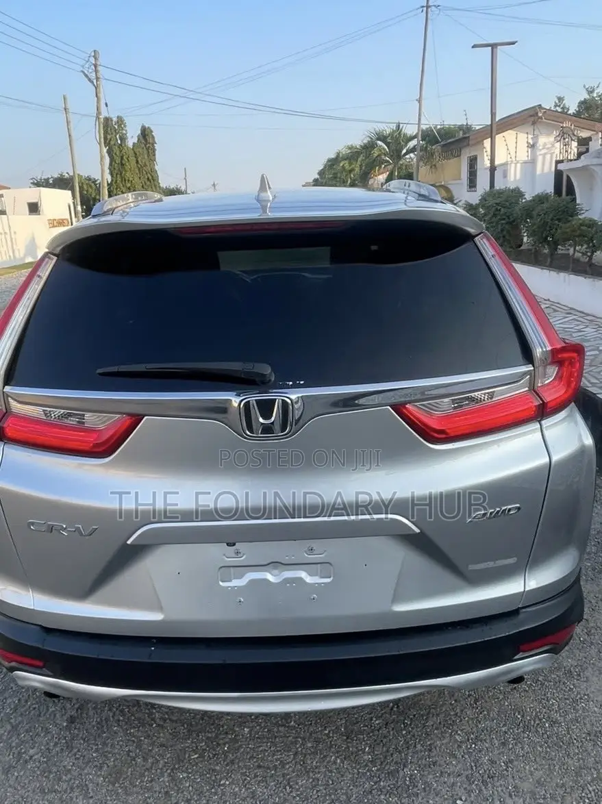Honda CR-V Touring AWD 2019 Silver