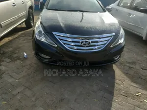 Hyundai Sonata SE 2.0T Sedan FWD (2.0L 4cyl 6A) 2012 Black