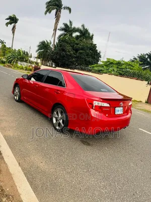 Toyota Camry SE 4dr Sedan (2.5L 4cyl 6A) 2014 Red