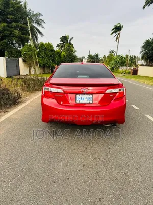 Toyota Camry SE 4dr Sedan (2.5L 4cyl 6A) 2014 Red