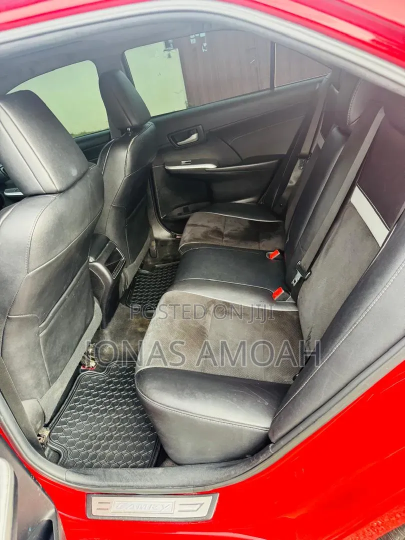 Toyota Camry SE 4dr Sedan (2.5L 4cyl 6A) 2014 Red