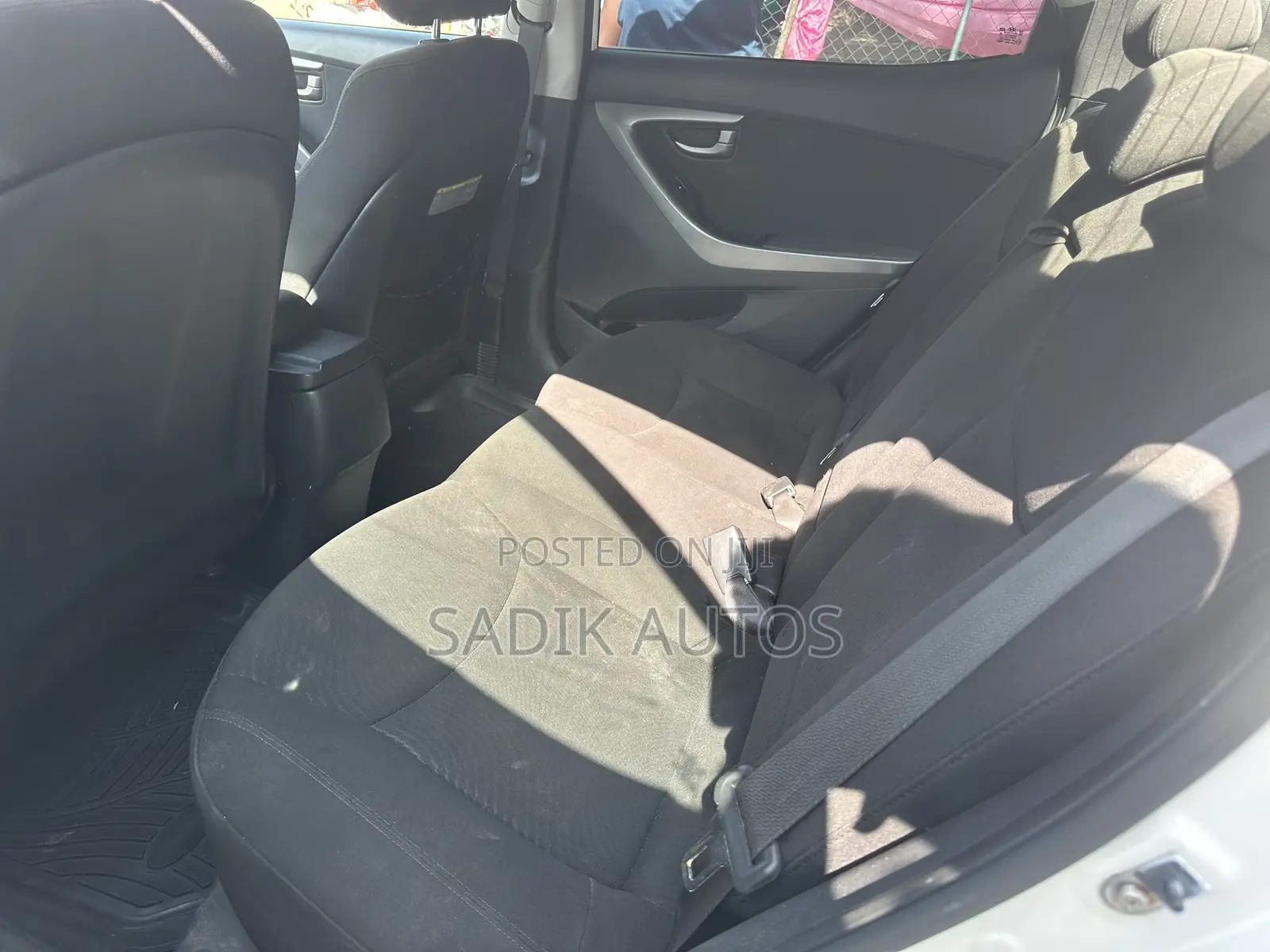 Hyundai Elantra SE Sedan FWD (1.8L 4cyl 6A) 2016 White