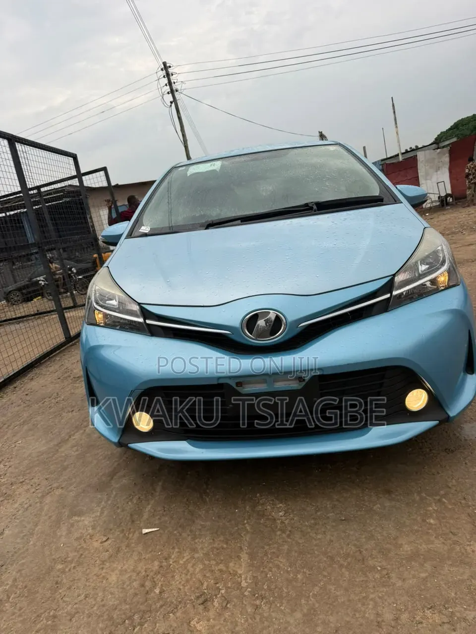 Toyota Vitz 1.3 FWD 5dr 2015 Blue