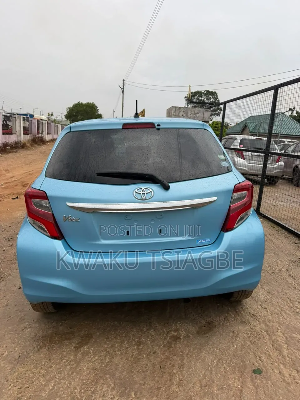 Toyota Vitz 1.3 FWD 5dr 2015 Blue