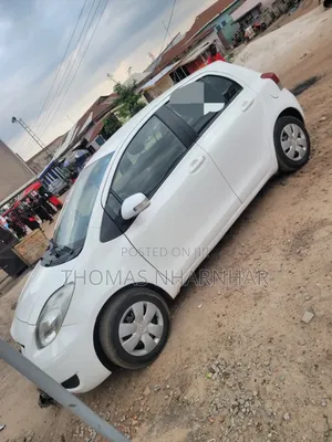 Toyota Vitz 1.0 FWD 5dr 2010 White