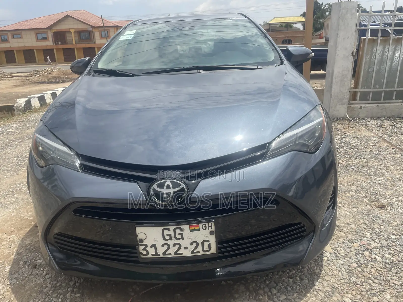Toyota Corolla LE (1.8L 4cyl 2A) 2019 Gray