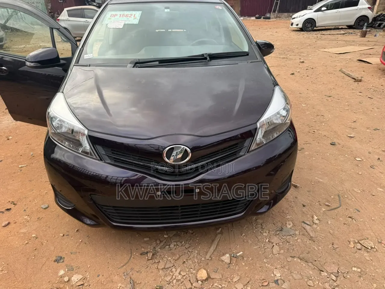 Toyota Vitz 1.3 FWD 5dr 2014 Purple