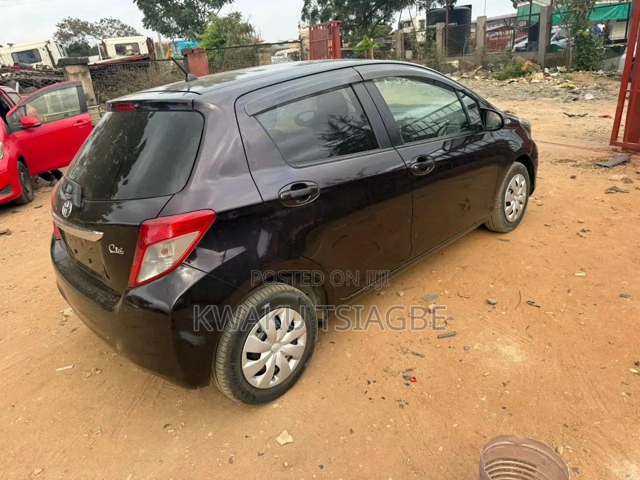 Toyota Vitz 1.3 FWD 5dr 2014 Purple