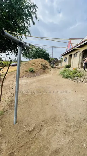 10bdrm House in Sefdard Properties, Amasaman for sale