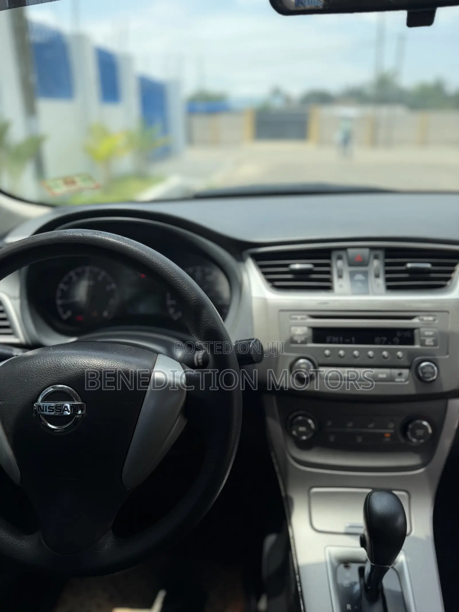 Nissan Sentra SL 4dr Sedan (1.8L 4cyl CVT) 2015 Silver
