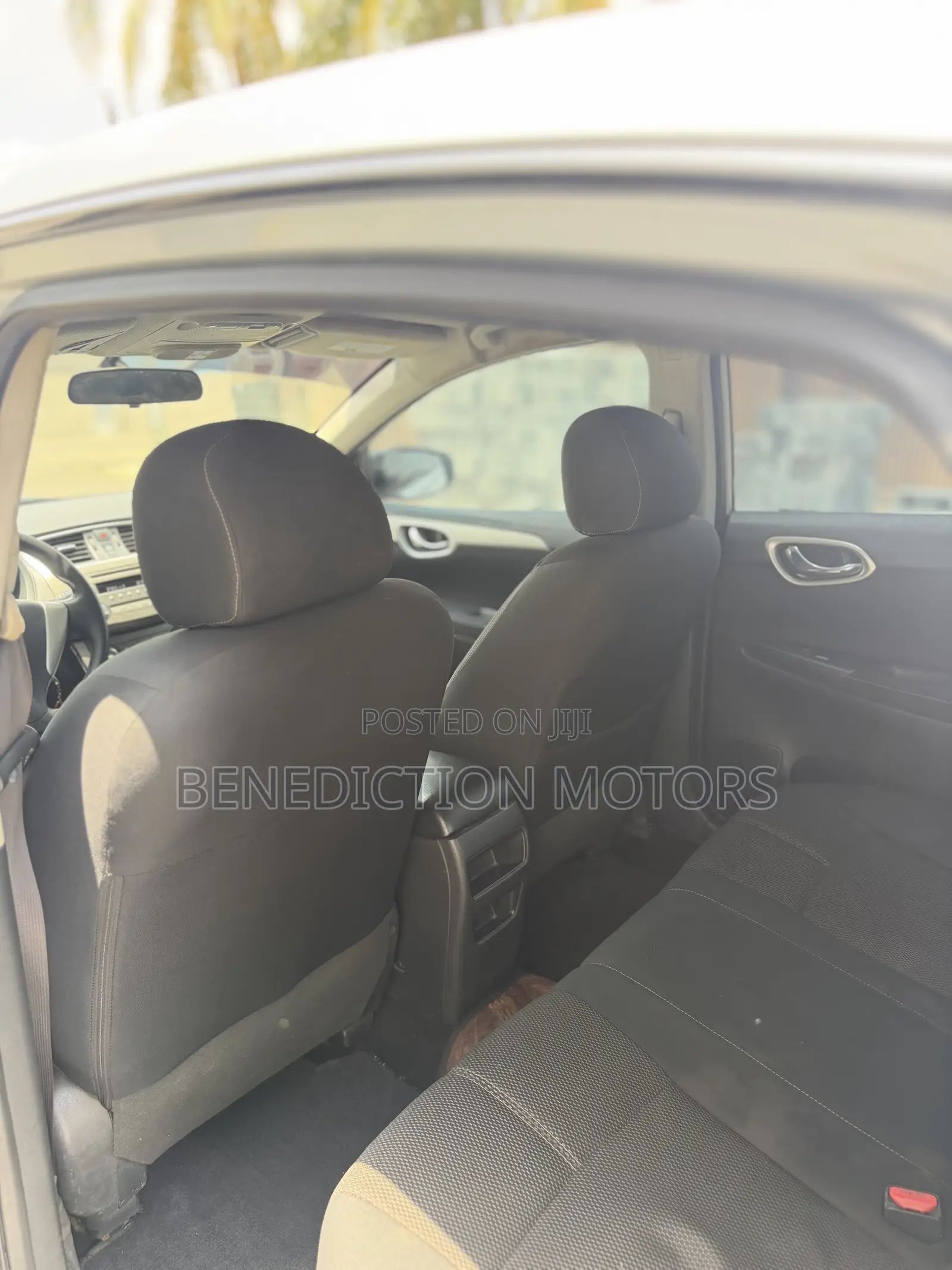 Nissan Sentra SL 4dr Sedan (1.8L 4cyl CVT) 2015 Silver