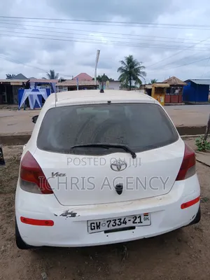 Toyota Vitz 1.0 FWD 3dr 2007 White
