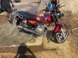 Royal RY125 2019 Red