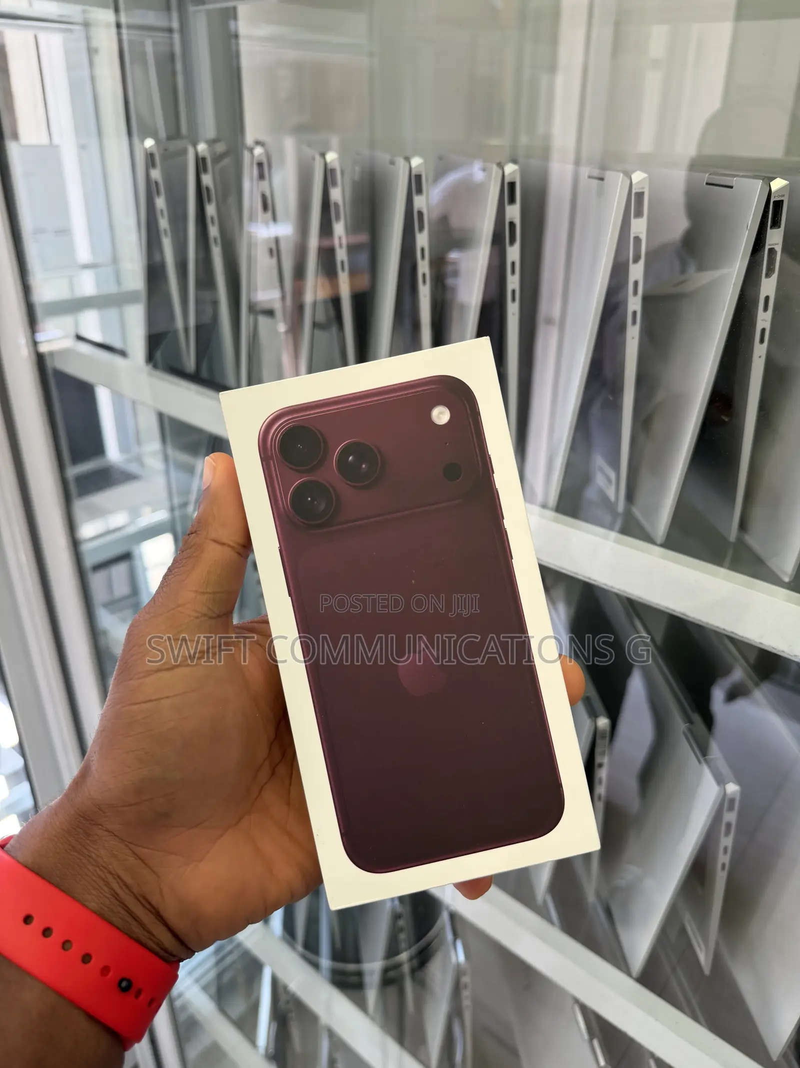New Apple iPhone 18 Pro Max 256 GB Red