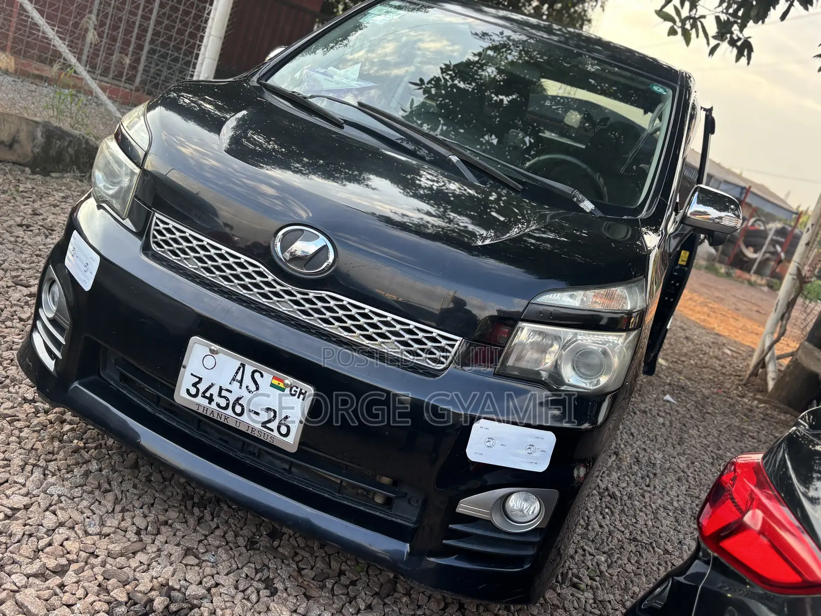 Toyota Voxy V 4WD 7-Seater 2010 Black
