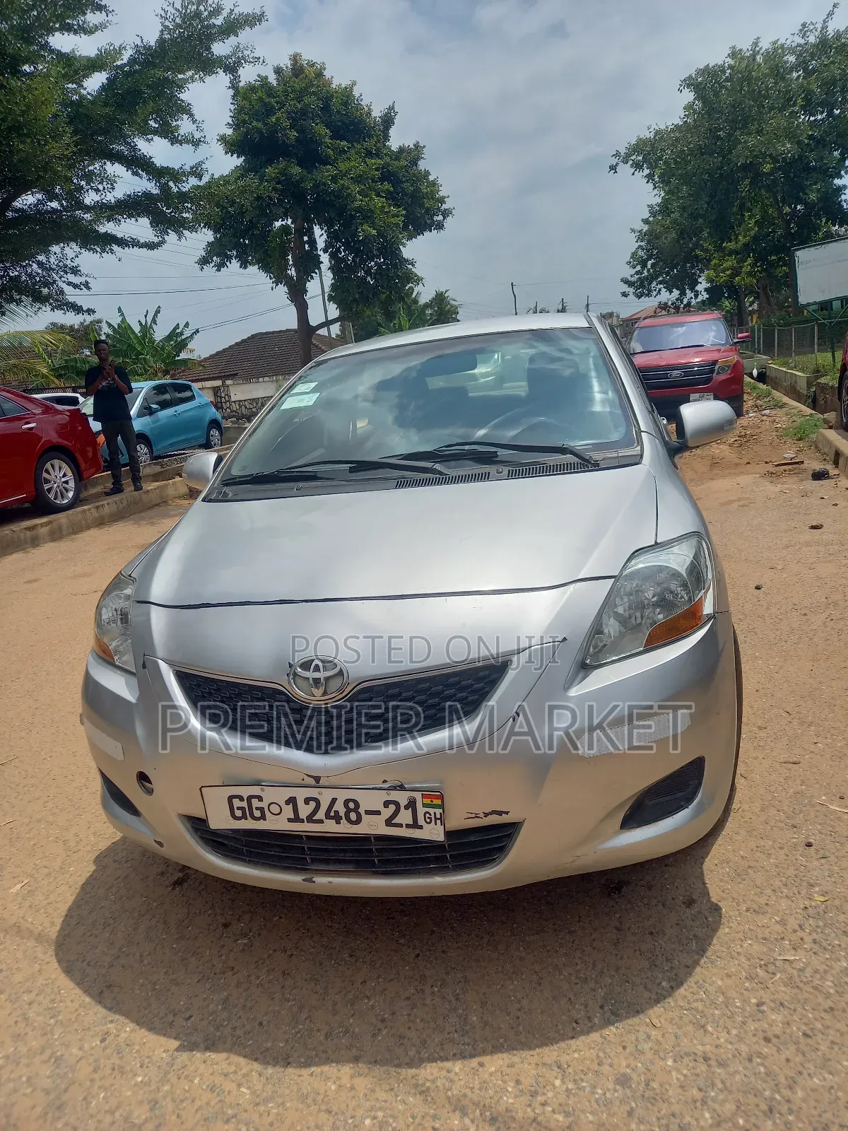 Toyota Belta 2010 Silver