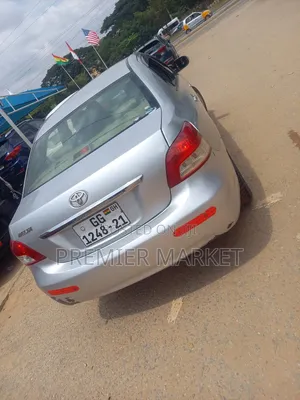 Toyota Belta 2010 Silver