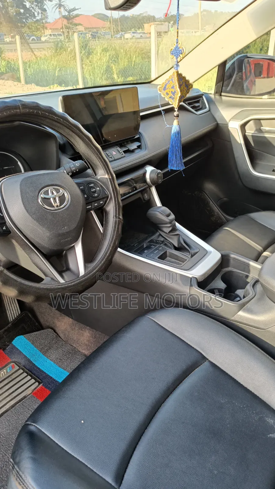 Toyota RAV4 XLE FWD 2023 Green