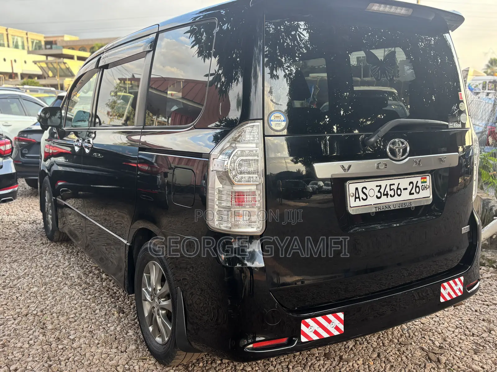 Toyota Voxy V 4WD 7-Seater 2010 Black