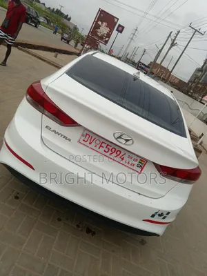 Hyundai Elantra ECO Sedan FWD (1.4L 4cyl 7A) 2017 White