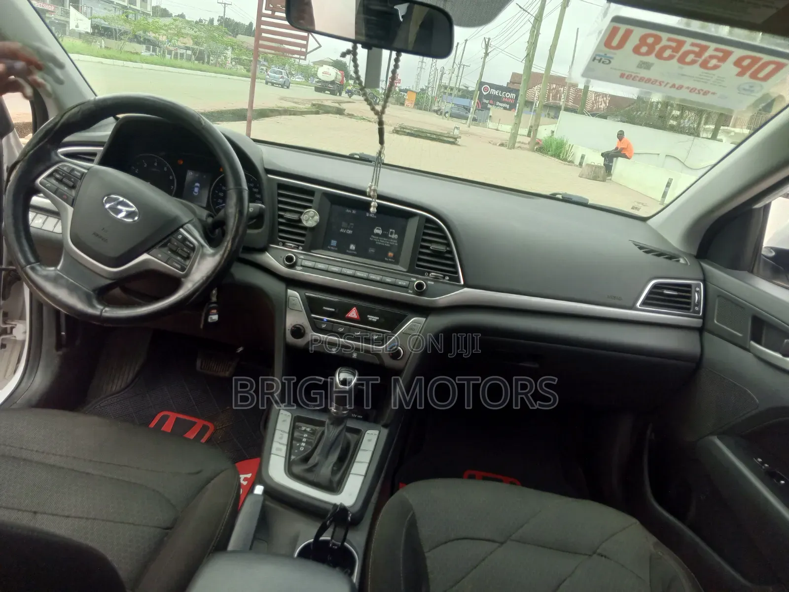 Hyundai Elantra ECO Sedan FWD (1.4L 4cyl 7A) 2017 White