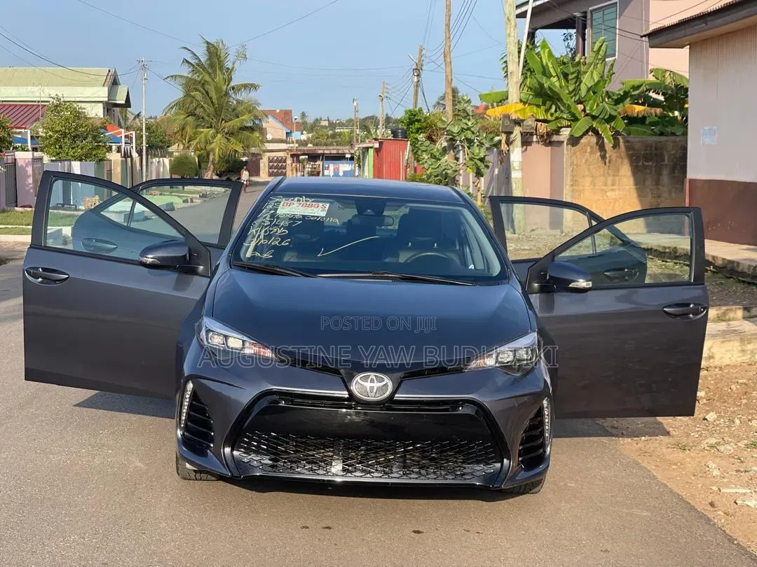 Toyota Corolla 2017 Black