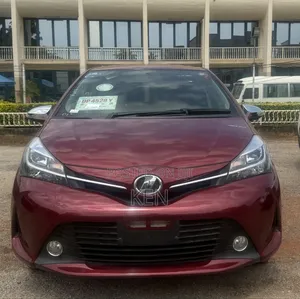 Toyota Vitz 1.3 AWD 5dr 2015 Burgundy