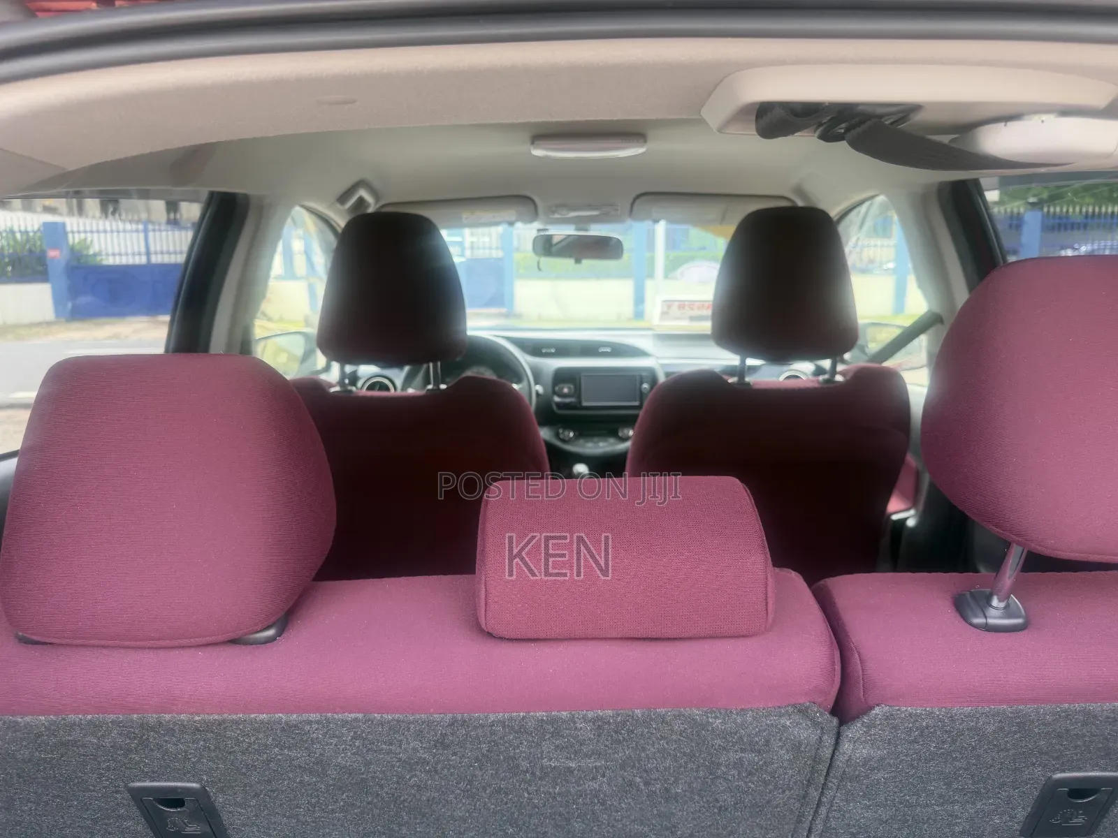 Toyota Vitz 1.3 AWD 5dr 2015 Burgundy