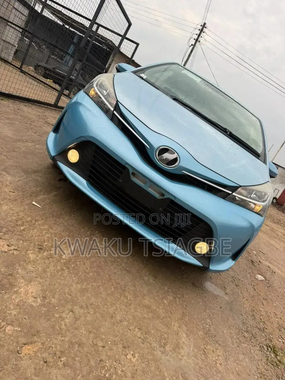 Toyota Vitz 1.3 FWD 5dr 2015 Blue