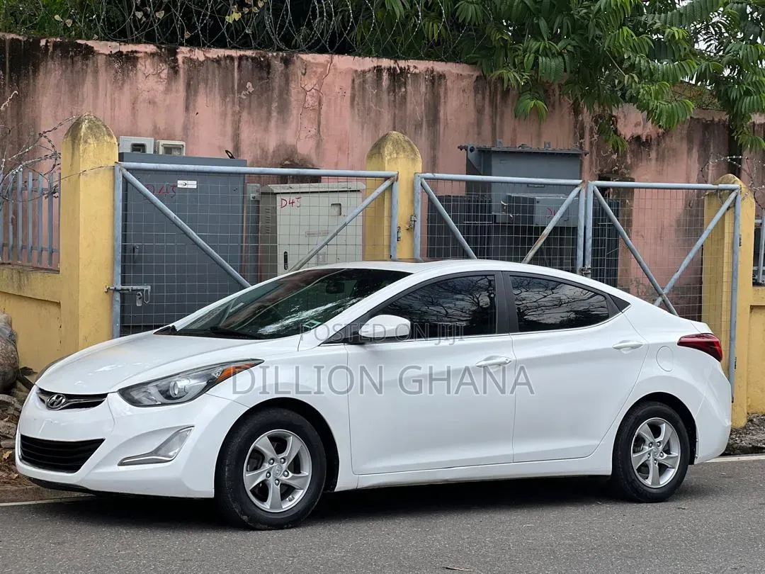Hyundai Elantra SE 4dr Sedan (1.8L 4cyl 6A) 2015 White