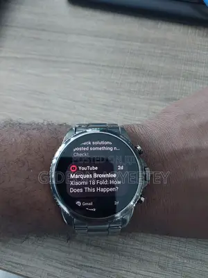 Fossil Gen 6 Watch With Additional Strap