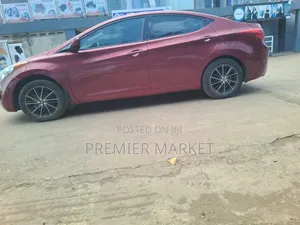Hyundai Elantra Limited Sedan FWD (1.8L 4cyl 6A) 2013 Red